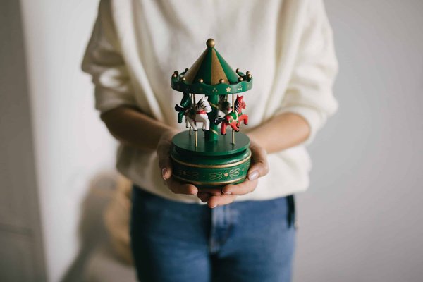 Pourquoi offrir une boite à musique ?