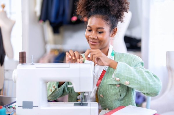 Entretien d'une machine à coudre : les étapes à suivre