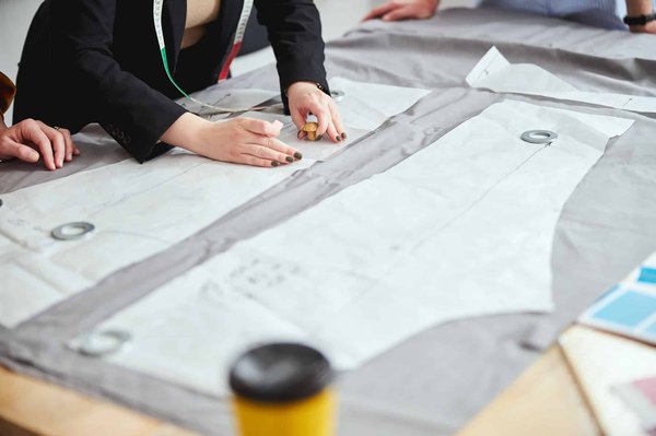 Apprendre la couture grâce aux patrons débutants